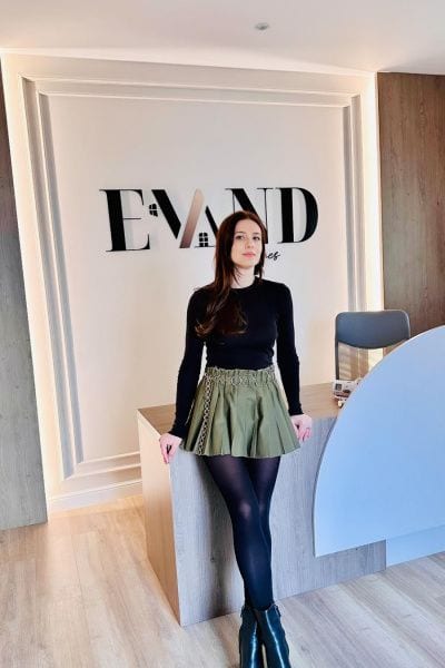 Alina Andrei, consultant imobiliar Evand Homes